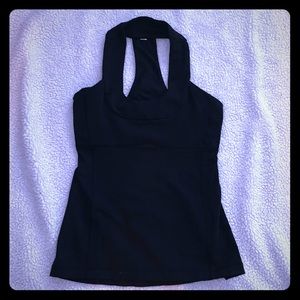 Lululemon tank...great fit👍⭐️